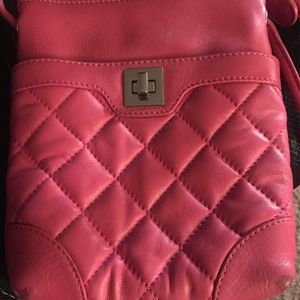 New York Genuine Leather Hot Pink Sak Crossbody bag purse with straps inside